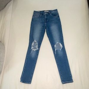 Levi’s 721 HIGH RISE RIPPED SKINNY WOMEN'S JEANS